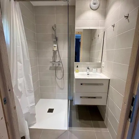 Luxury Facing Slopes In Out