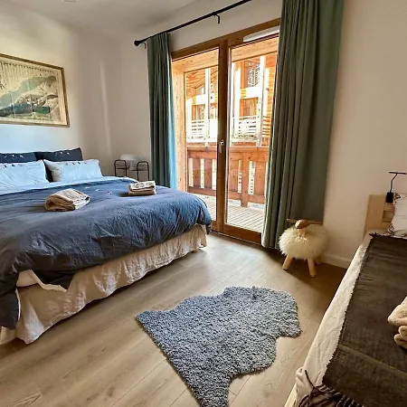 Luxury Facing Slopes In Out