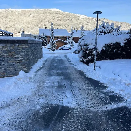 Luxury Facing Slopes In Out