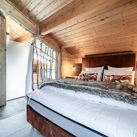Luxury Facing Slopes In Out Casa de Férias Les Gets